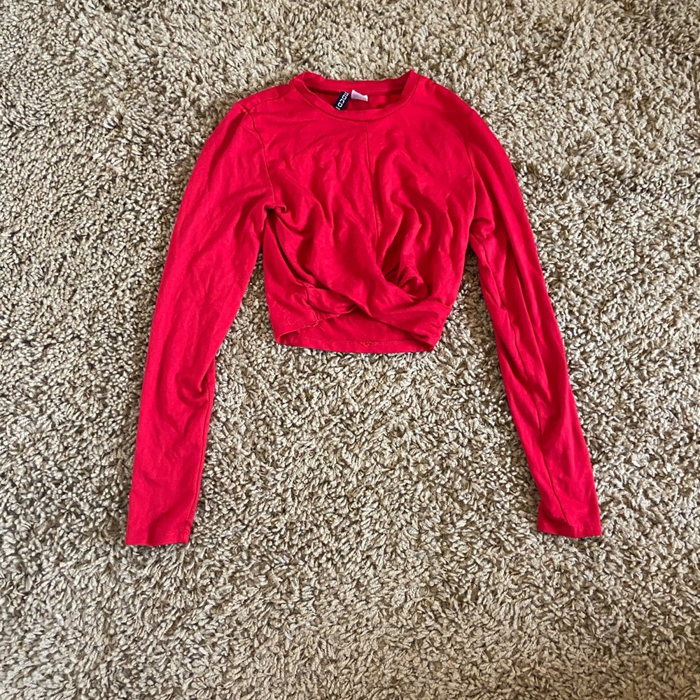 H&M- long sleeve crop top!